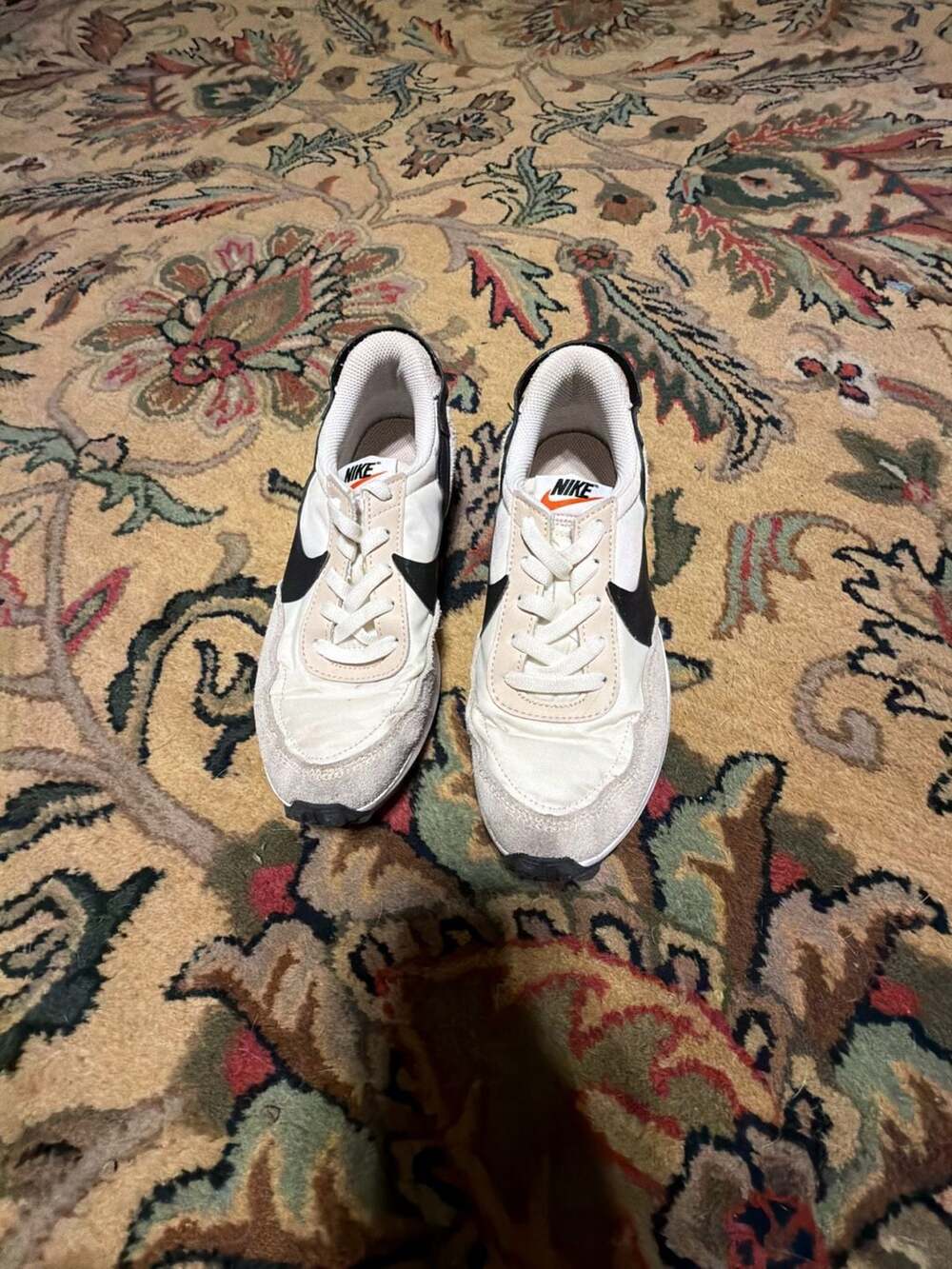Nike Waffle Debut Size 7 White Black Casual Sneakers